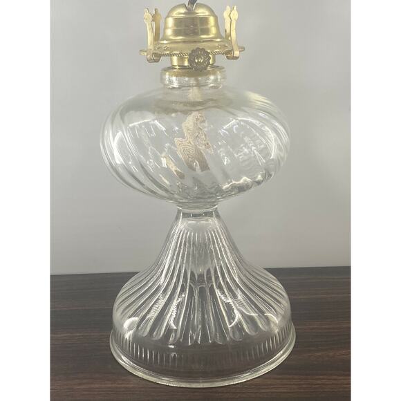 Vintage Lamplight Farms Austria Ribbed Clear Glass Pedestal Oil Lamp Base 11" - Picture 3 of 11